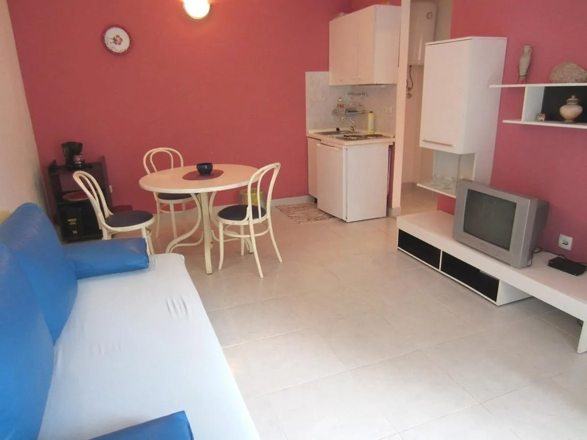 Apartments Zdenka Donji Okrug