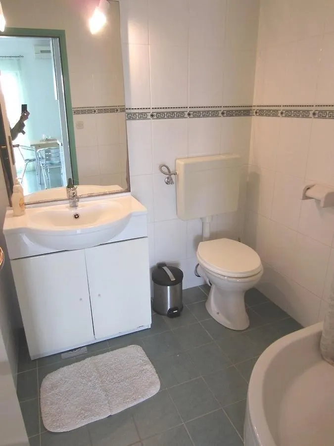 Apartments Zdenka Donji Okrug